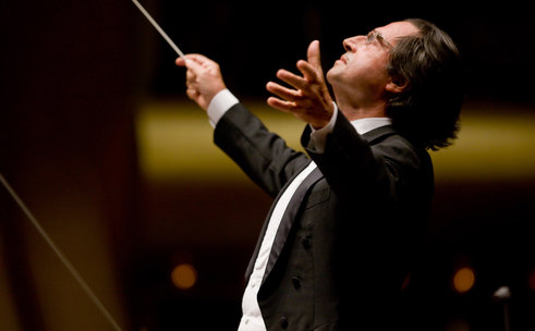 Riccardo Muti durante l'esecuzione del bis del «Va pensiero»